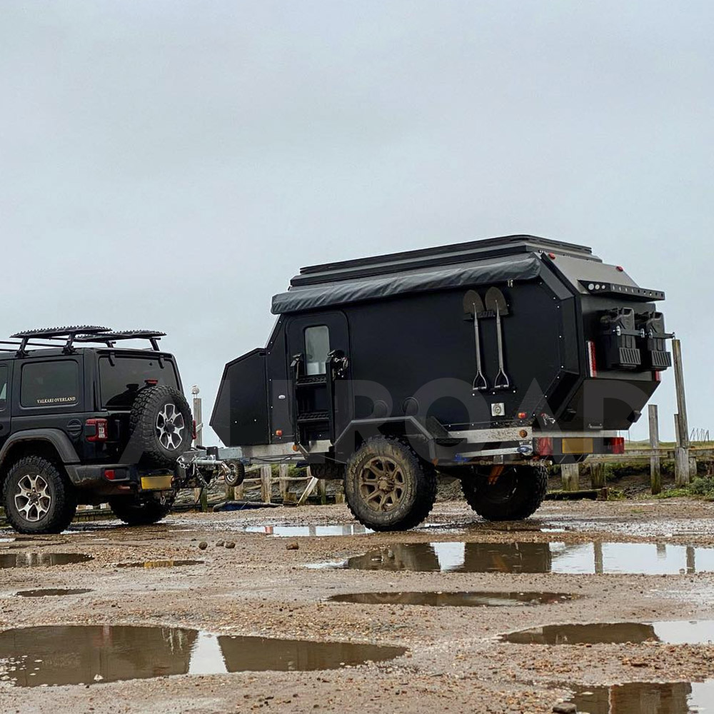 キャンピングカートレーラー