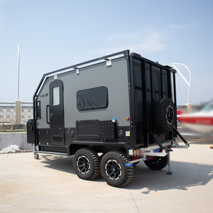 Luksusowa przyczepa kempingowa z zabawkami