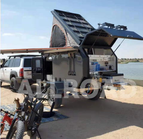 Lille Camper Trailer.png